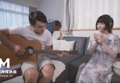 Phải lòng em gái lồn múp xinh đẹp